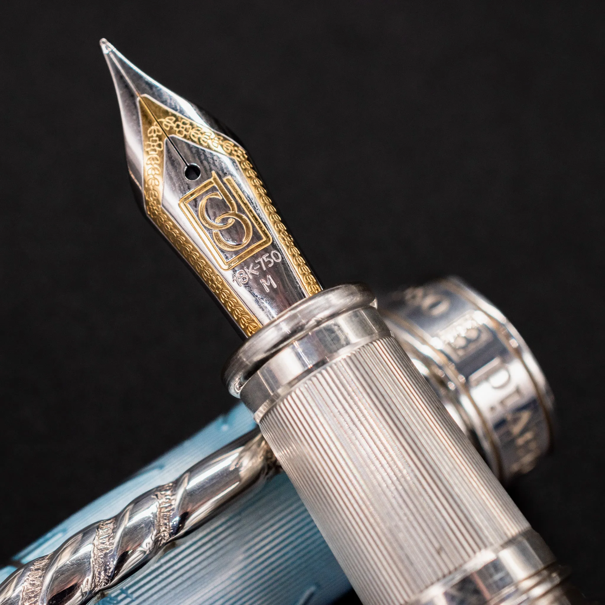 David Oscarson Winter Fountain Pen - Light Blue