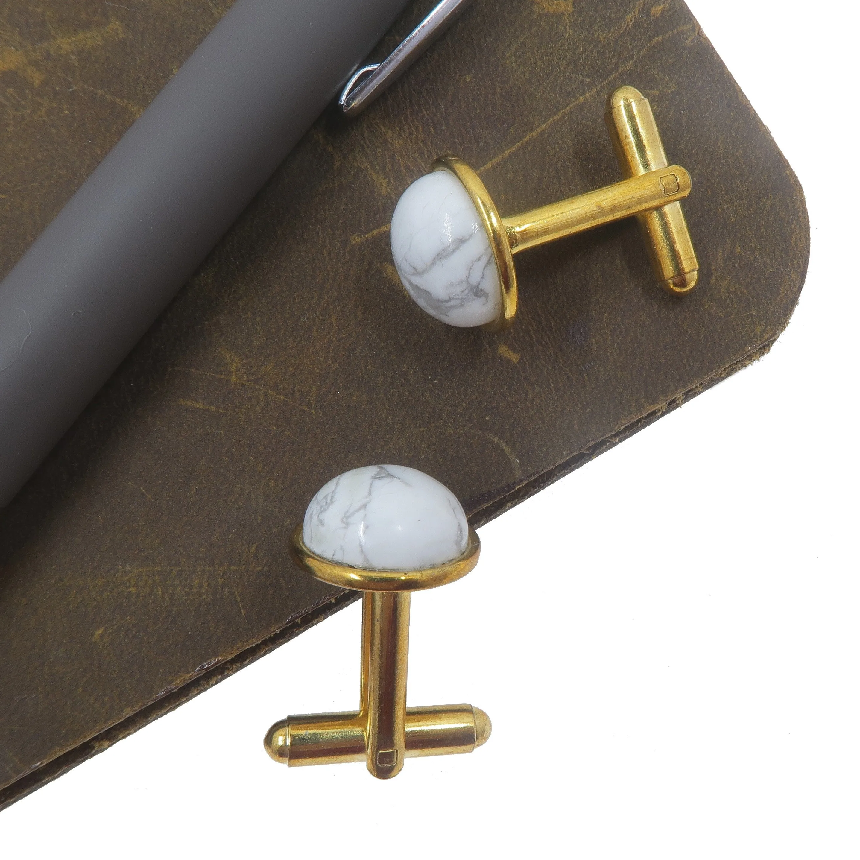 Howlite Cufflinks Creative Motions Round White Stone in Gold