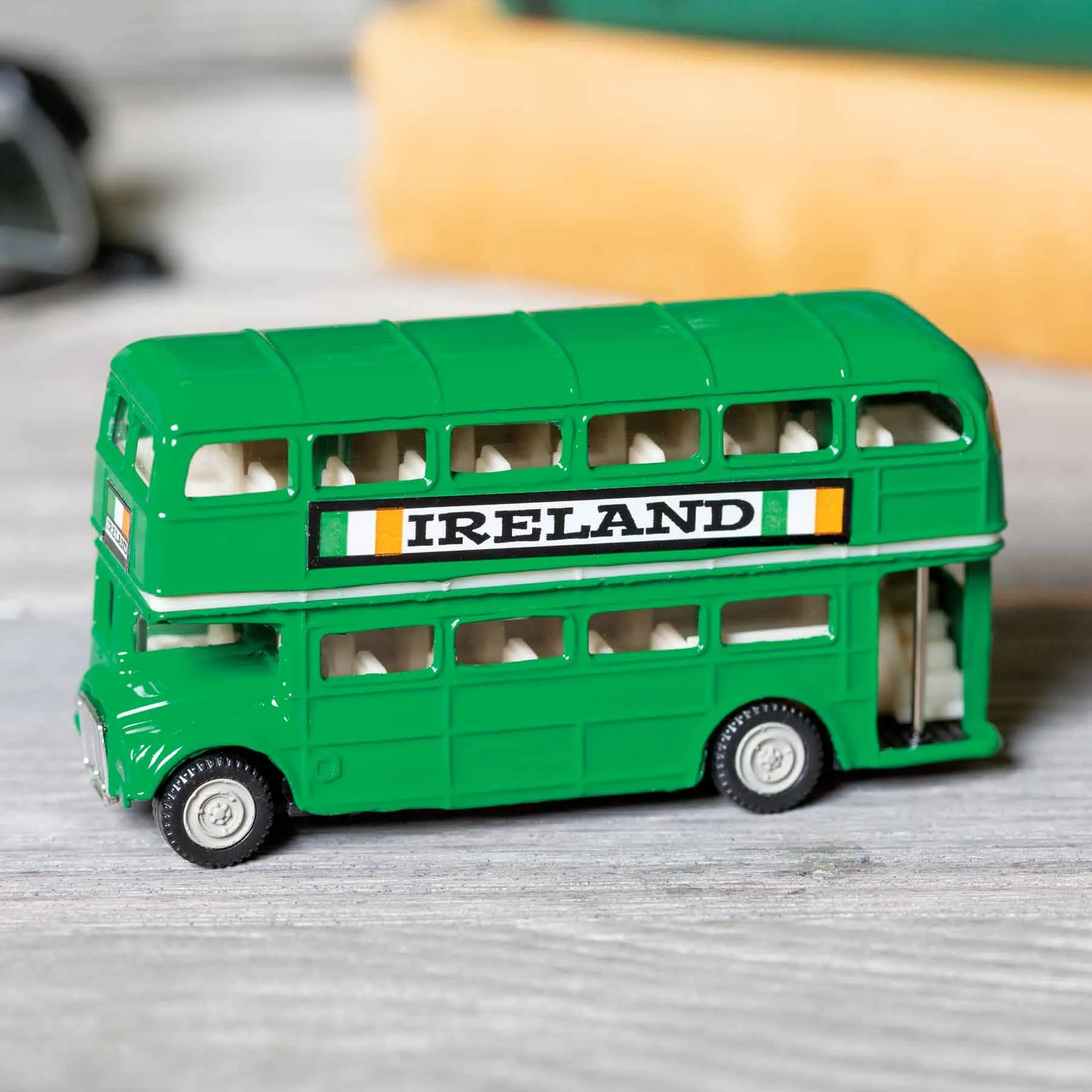 Ireland Die-cast Tour Bus Model